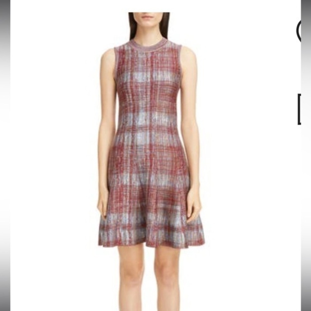 Victoria Beckham Check Tulip Hem Fit-and-flare size 2
Luxury brand - $1200
